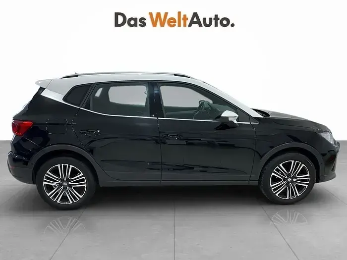 Usado Seat Arona FR 115 CV (84 kW) 2024 Negro SUV
