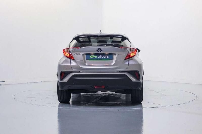 Usado Toyota C-HR Advance 98 CV (72 kW) 2017 Gris SUV