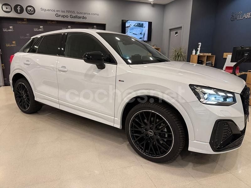 Usado Audi Q2 Ambiente 150 CV (110 kW) 2023 Blanco SUV