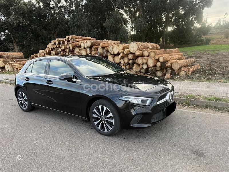 Negro Usado 2020 Mercedes A250 Berlina | 21.500 € (Buen precio) - Imagen 1/4