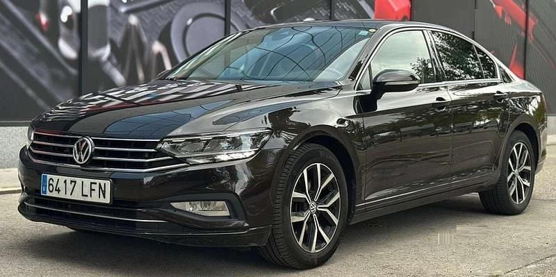 Gris Usado 2020 VW Passat Executive Berlina | 12.990 € (Super precio) - Imagen 1/4