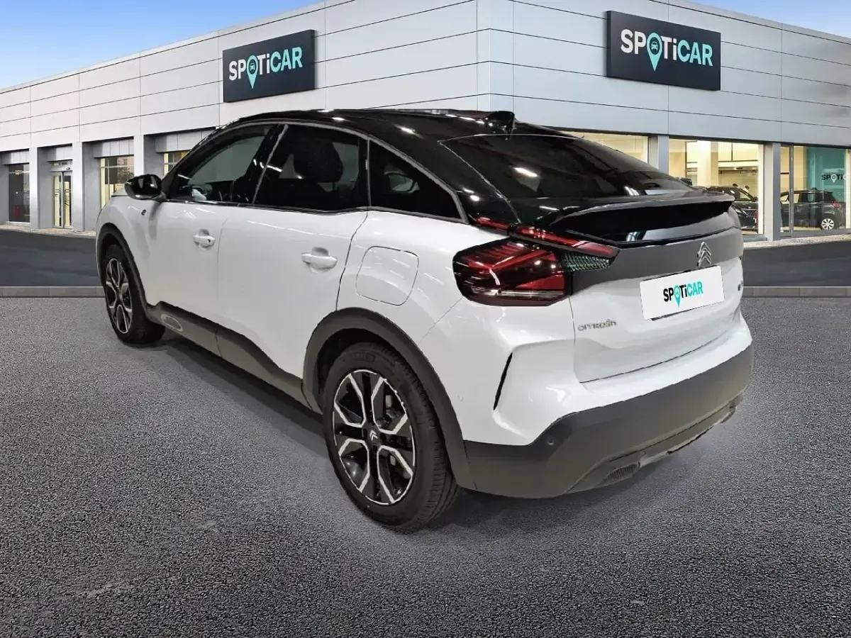 Usado Citroën e-C4 114 kW (156 CV) 2024 Blanco Berlina