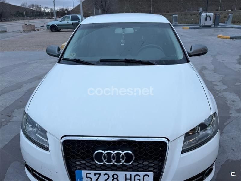 Usado Audi A3 Ambition 140 CV (102 kW) 2011 Blanco Utilitario