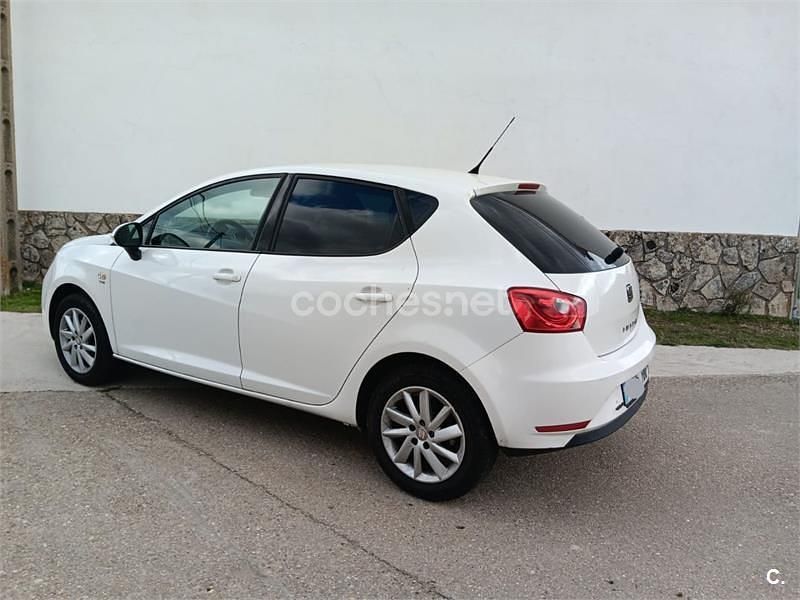 Usado Seat Ibiza FR 105 CV (77 kW) 2013 Blanco Berlina