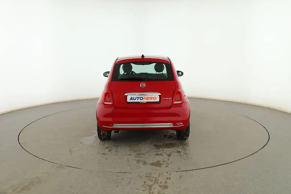 Usado Fiat 500 Dolcevita 69 CV (50 kW) 2024 Rojo Berlina