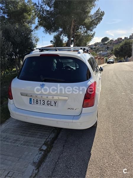 Usado Peugeot 308 SW 110 CV (80 kW) 2010 Blanco Familiar