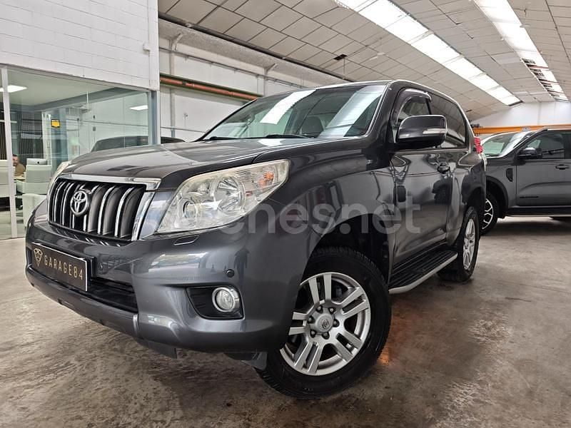 Gris / plata Usado 2010 Toyota Land Cruiser SUV | 29.990 € (Precio justo) - Imagen 1/4