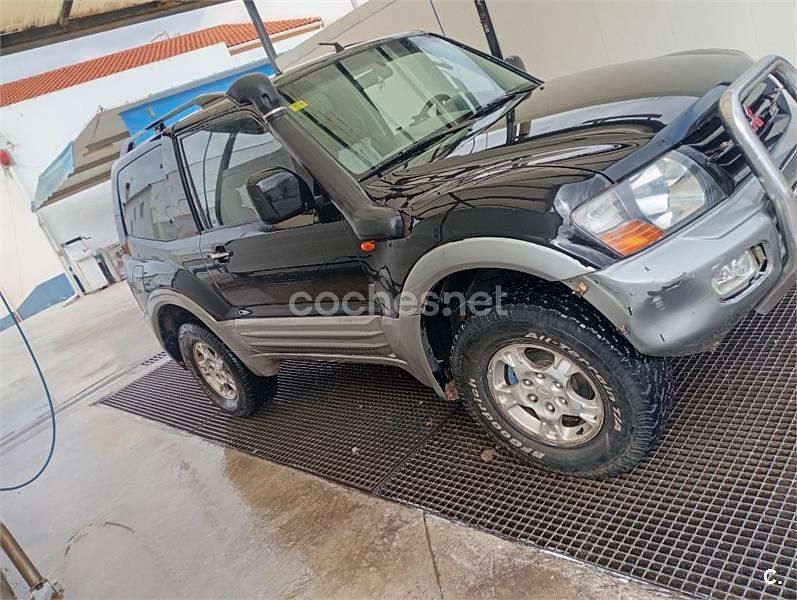 Usado Mitsubishi Montero Intense 160 CV (117 kW) 2006 Negro SUV