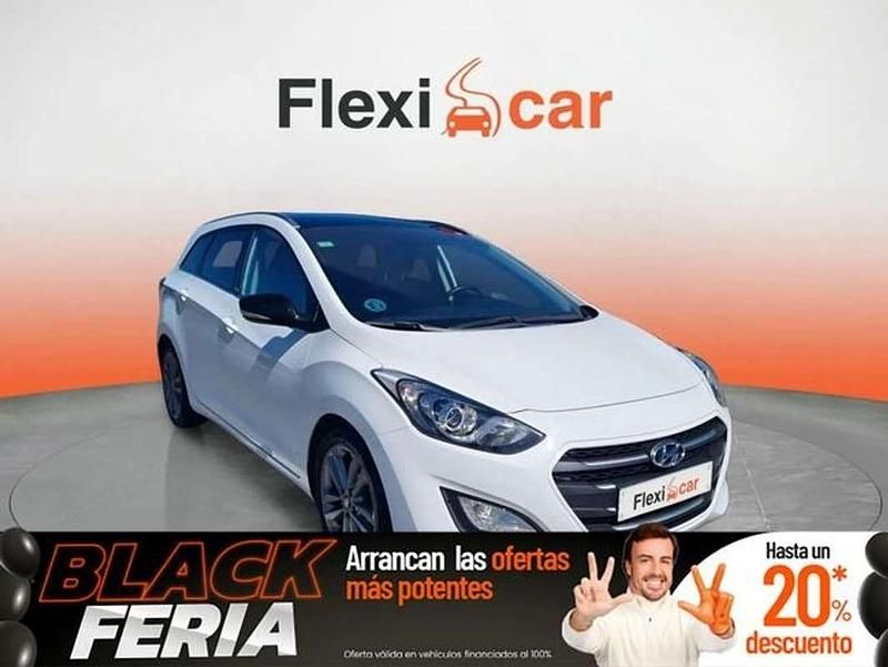 Blanco Usado 2015 Hyundai i30 Familiar | 11.290 € (Precio justo) - Imagen 1/4