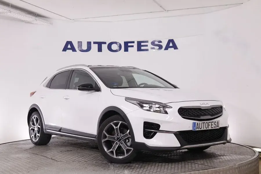 Usado Kia XCeed 141 CV (103 kW) 2022 Blanco SUV