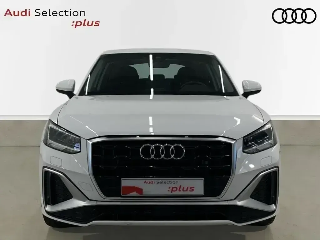 Usado Audi Q2 S-Line 150 HP (110 kW) 2025 Branco SUV