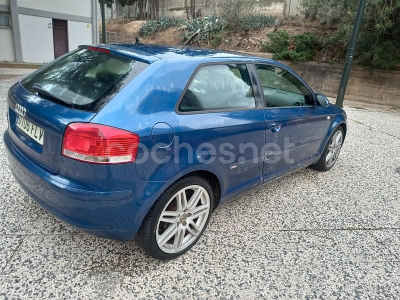 Azul Usado 2007 Audi A3 Ambition Berlina | 5500 € (Buen precio) - Imagen 1/4