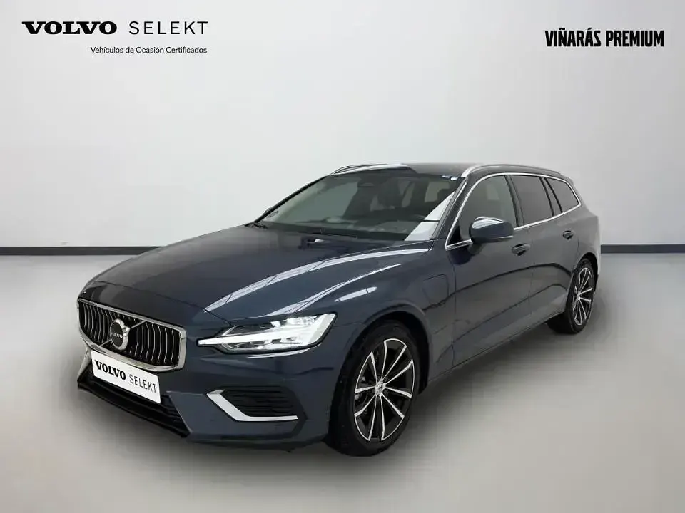 Usado Volvo V60 Core 350 CV (257 kW) 2025 Familiar