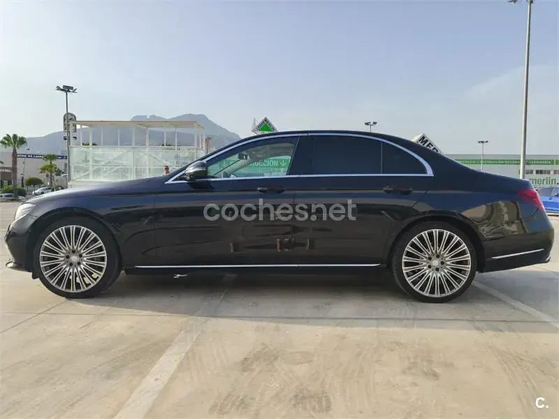 Usado Mercedes E350 258 CV (189 kW) 2016 Negro Berlina
