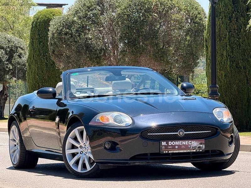 Usado Jaguar XK8 298 CV (219 kW) 2006 Negro Descapotable