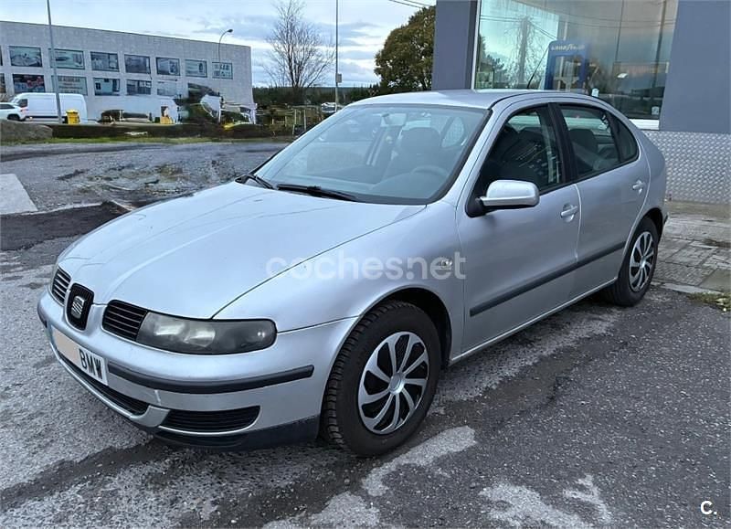 Gris / plata Usado 2001 Seat Leon Stella Berlina | 1500 € (Caro) - Imagen 1/4