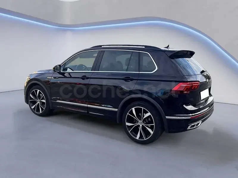 Usado VW Tiguan R-line 150 CV (110 kW) 2022 Negro SUV