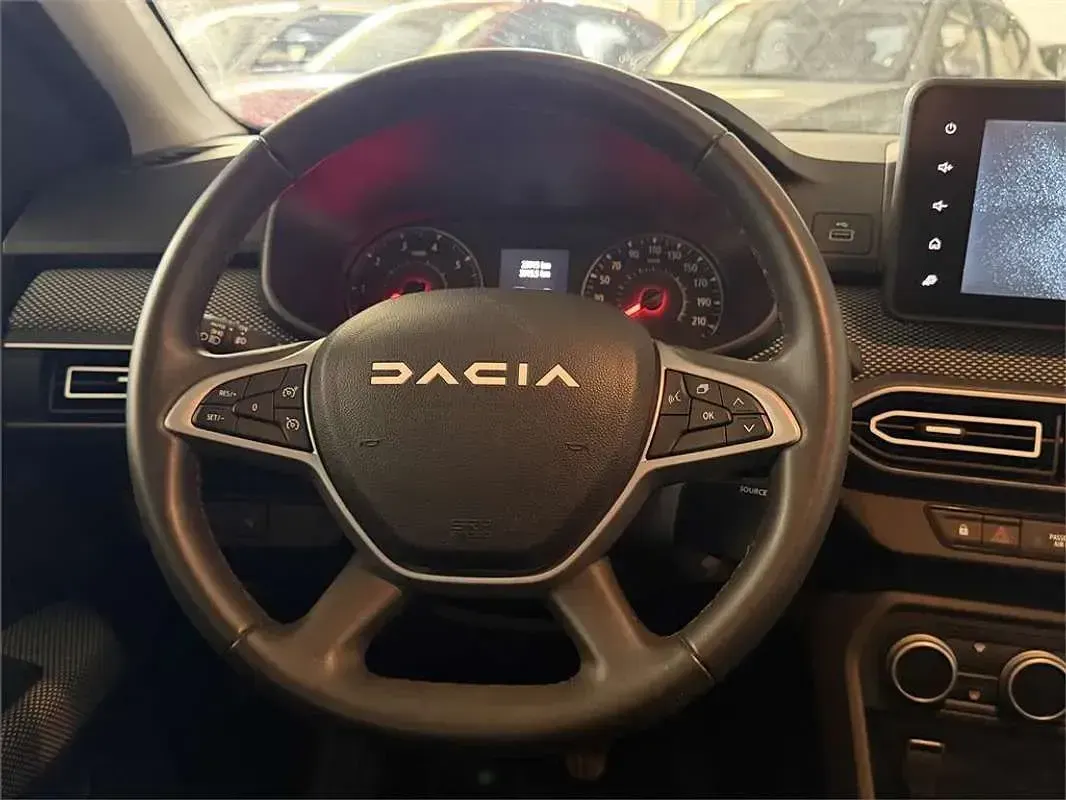 Usado Dacia Sandero Expression 91 CV (66 kW) 2024 Utilitario