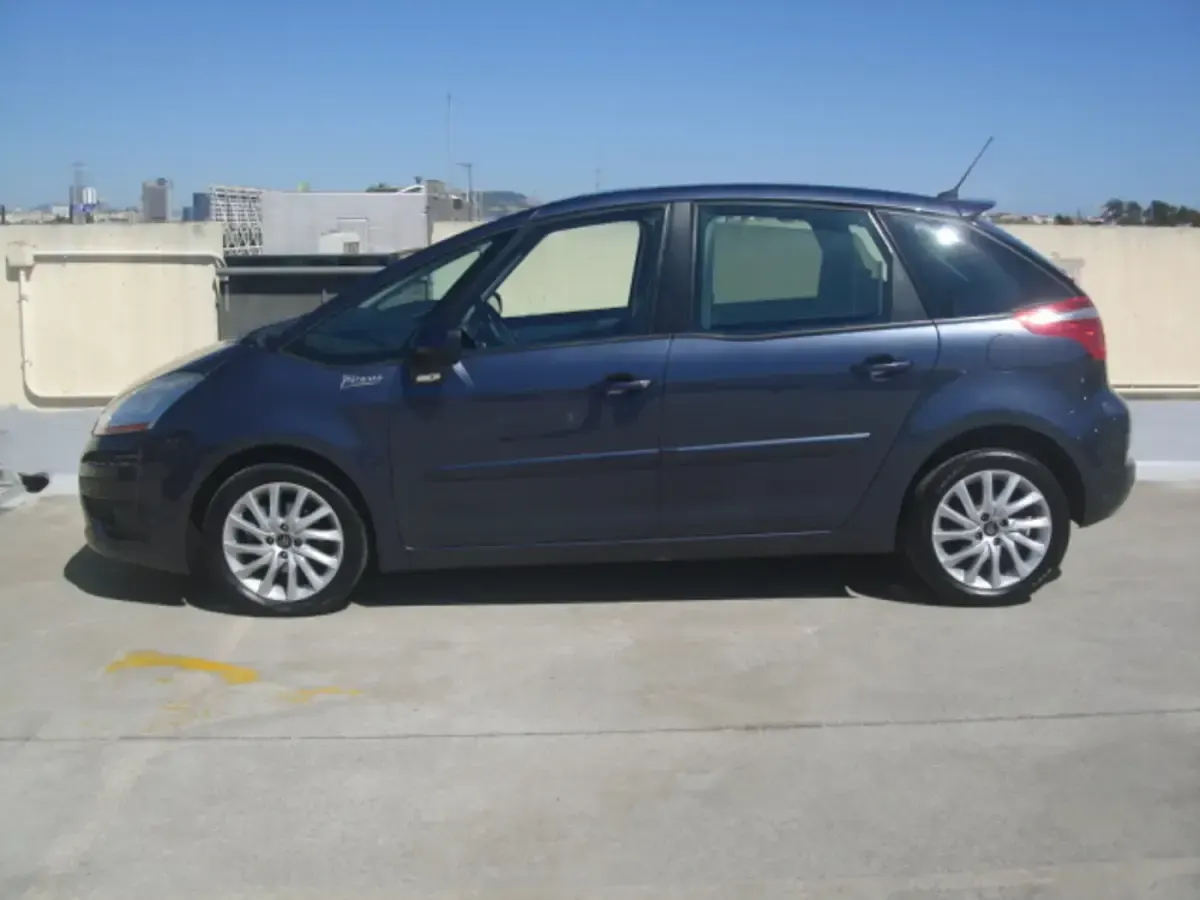 Usado Citroën C4 Picasso Exclusive 112 CV (82 kW) 2010 Azul Monovolumen