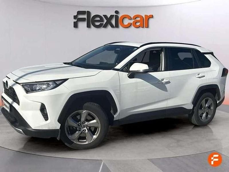 Usado Toyota RAV4 Hybrid Advance 218 CV (160 kW) 2019 Blanco SUV