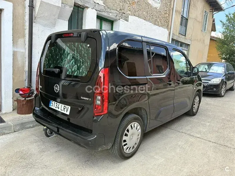 Usado Opel Combo Life Selective 130 CV (95 kW) 2019 Negro Monovolumen