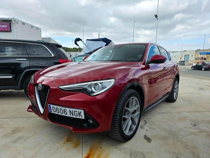 Granate Usado 2017 Alfa Romeo Stelvio Super SUV | 19.990 € (Buen precio) - Imagen 1/4