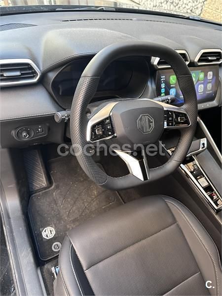 Usado MG ZS Luxury 106 CV (77 kW) 2025 Negro SUV