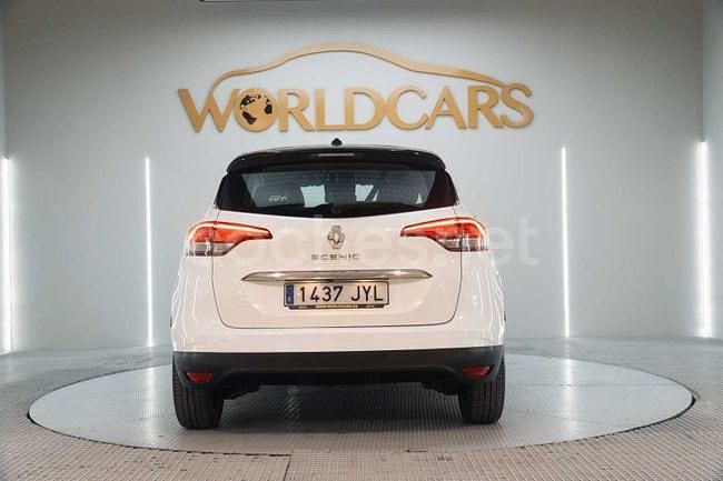 Usado Renault Scénic IV Zen 131 CV (96 kW) 2017 Blanco Monovolumen
