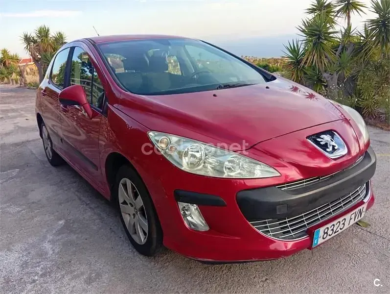Usado Peugeot 308 Premium 120 CV (88 kW) 2007 Rojo Utilitario