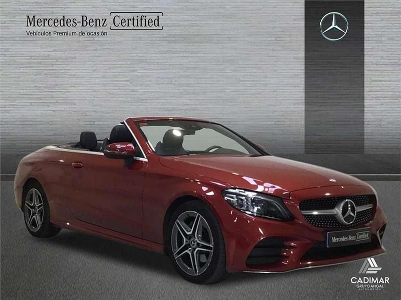 Usado Mercedes C220 AMG line 194 CV (142 kW) 2021 Rojo jacinto Descapotable