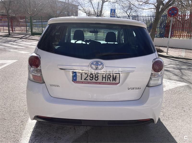 Usado Toyota Verso Advance 124 CV (91 kW) 2013 Blanco Monovolumen