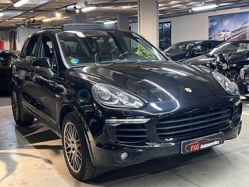 Usado Porsche Cayenne S E-Hybrid 416 CV (305 kW) 2017 Negro SUV