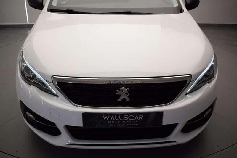 Usado Peugeot 308 Style 99 CV (72 kW) 2018 Blanco Utilitario