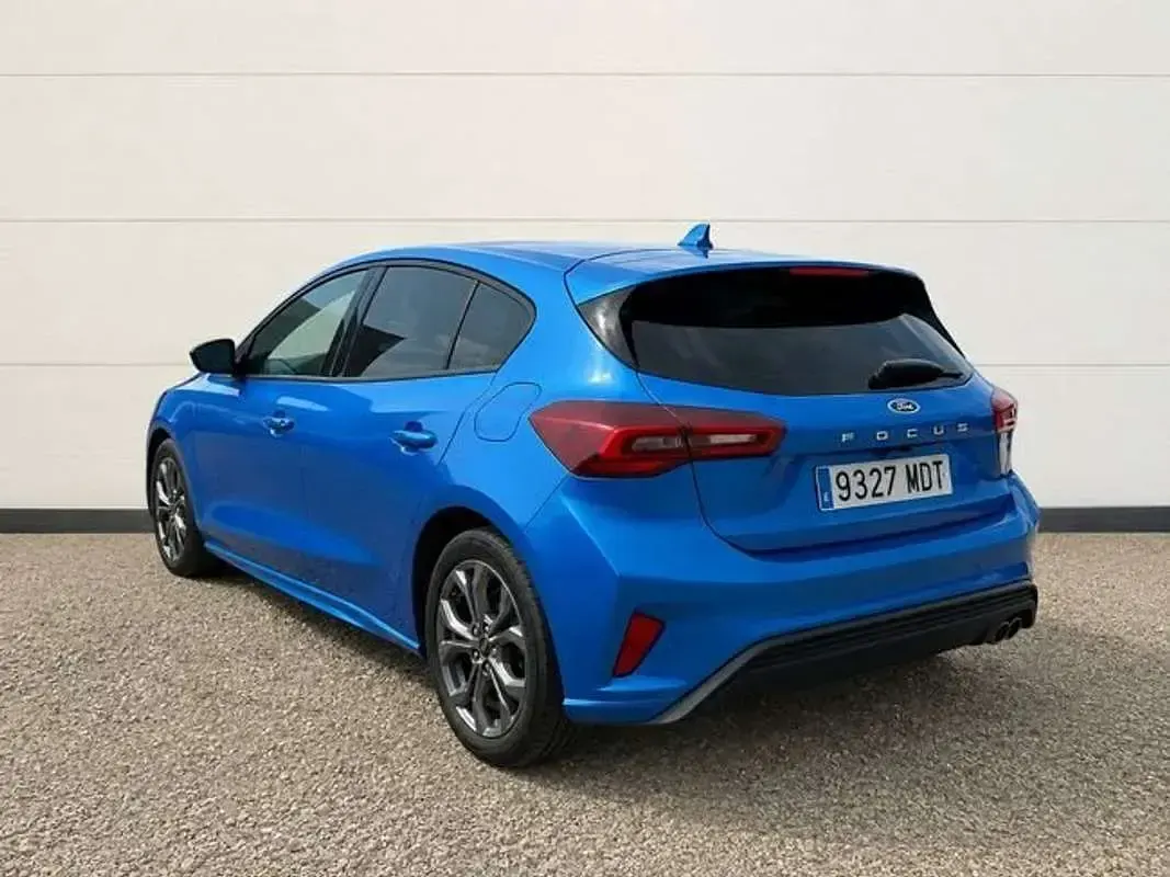Usado Ford Focus ST-Line 125 CV (91 kW) 2023 Azul Berlina
