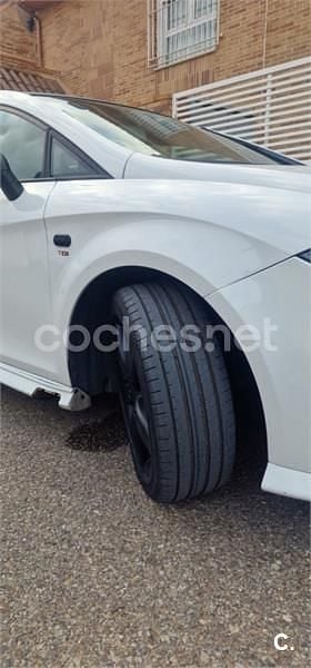 Usado Seat Leon Sport 140 CV (102 kW) 2009 Blanco Berlina