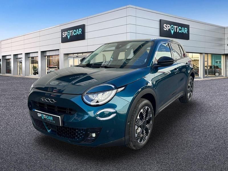 Verde Usado 2024 Fiat 600 La Prima SUV | 23.490 € (Precio justo) - Imagen 1/4