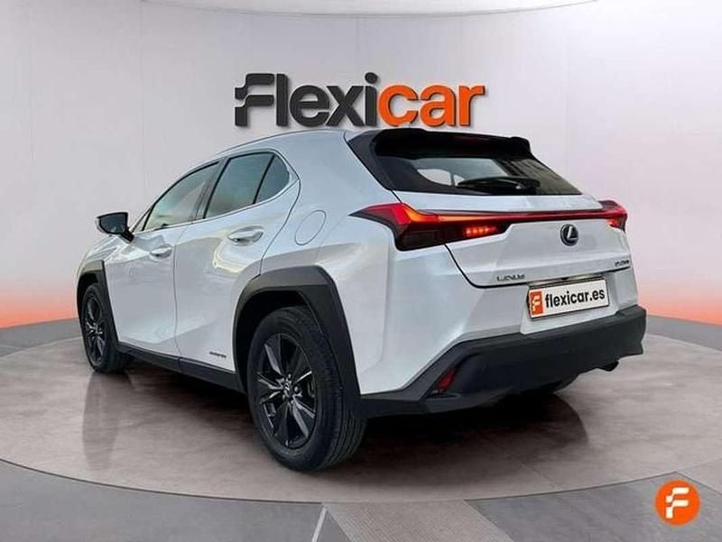 Usado Lexus UX 250h Business Edition 184 CV (135 kW) 2022 Blanco SUV