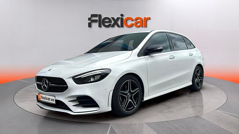 Usado Mercedes B200 150 CV (110 kW) 2023 Blanco Utilitario