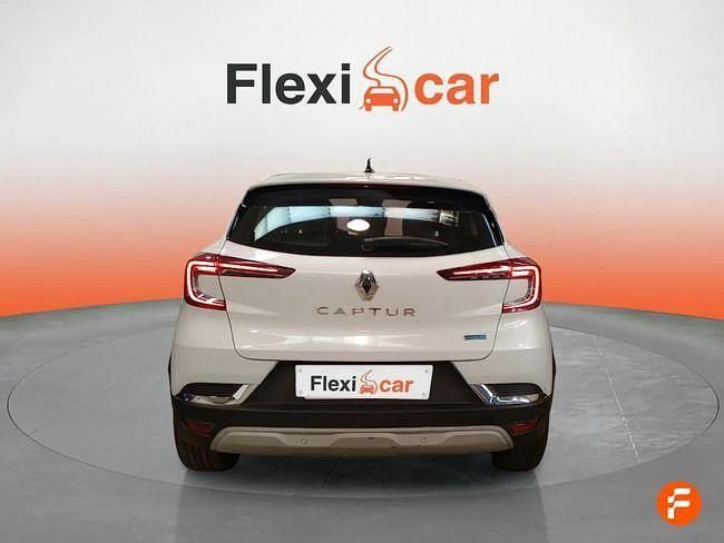 Usado Renault Captur Zen 160 CV (117 kW) 2020 Blanco SUV