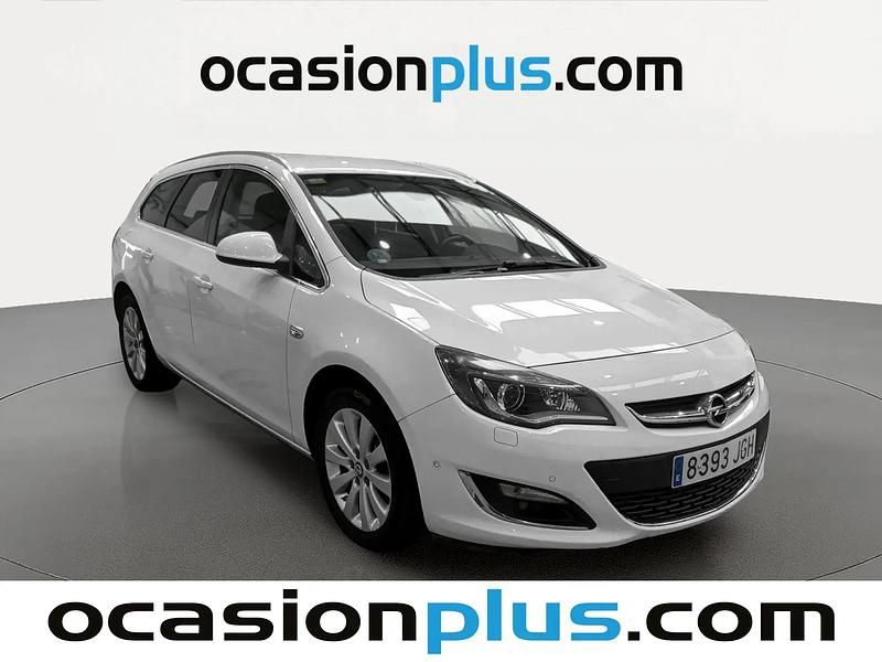 Usado Opel Astra Excellence 136 HP (100 kW) 2015 Branco Carrinha