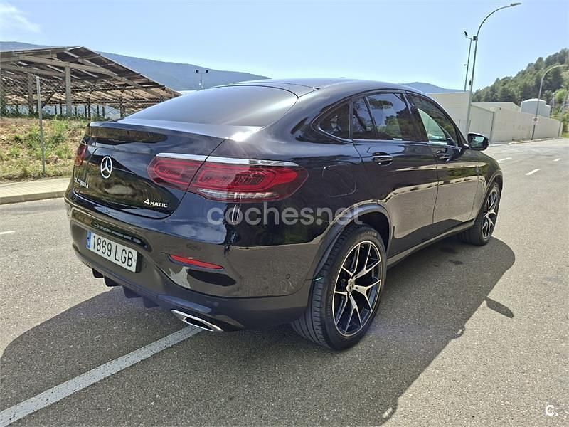 Usado Mercedes GLC300 245 HP (180 kW) 2020 Preto Coupé