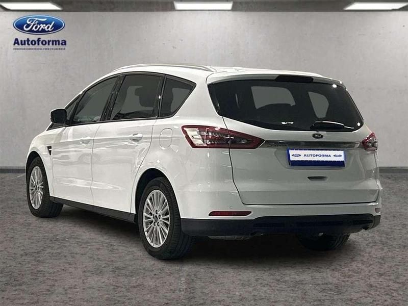 Usado Ford S-MAX Trend 120 CV (88 kW) 2017 Blanco Monovolumen