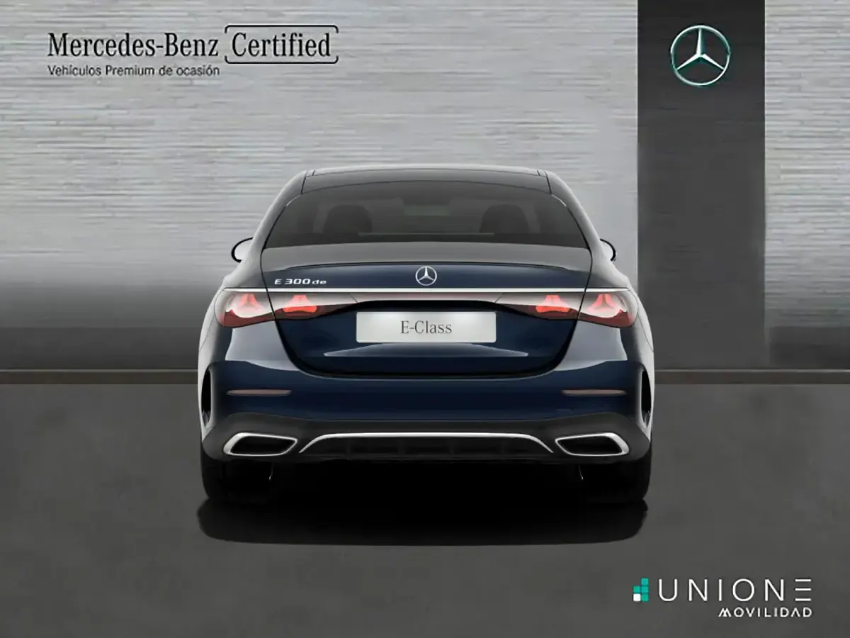 Nuevo Mercedes E300 106 CV (77 kW) 2026 Azul Berlina
