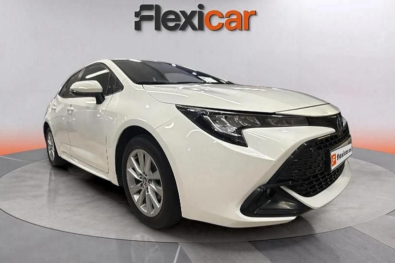 Blanco Usado 2024 Toyota Corolla Active Berlina | 20.490 € (Super precio) - Imagen 1/4