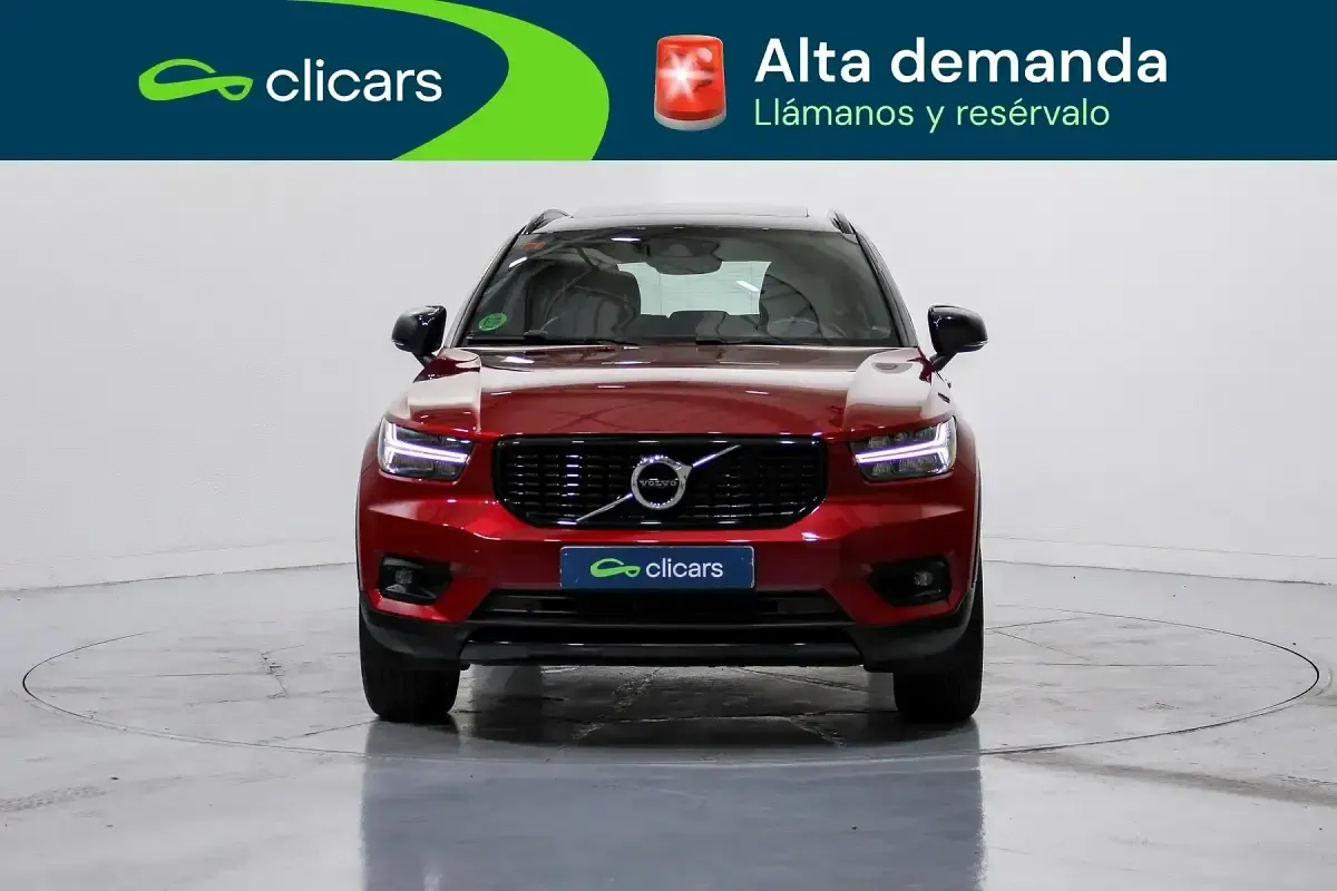 Usado Volvo XC40 R-Design 163 CV (119 kW) 2018 Rojo SUV