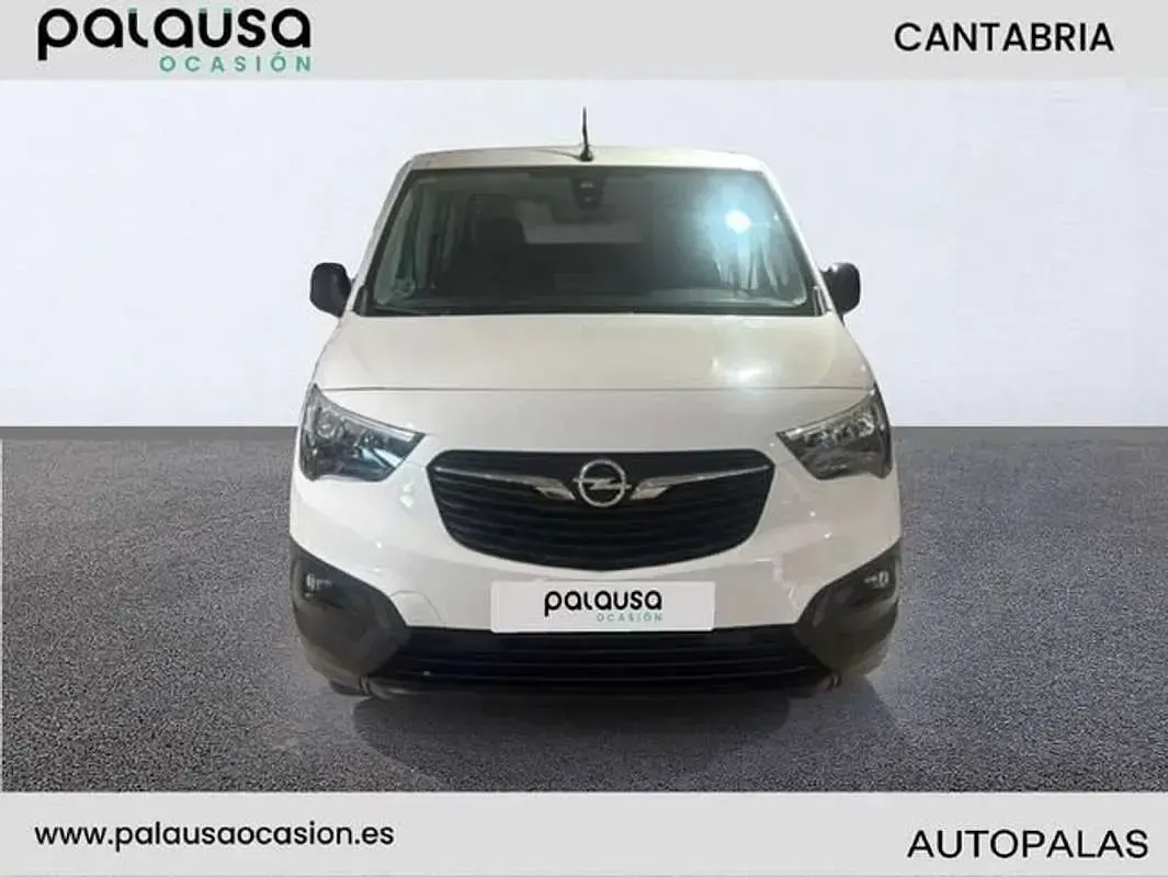 Usado Opel Combo Business Edition 102 CV (75 kW) 2022 Blanco Monovolumen