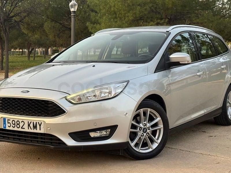 Używany Ford Focus Titanium 125 KM (91 kW) 2018 Szary Kombi