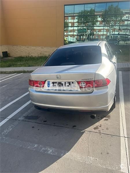 Usado Honda Accord Executive 140 CV (102 kW) 2007 Gris / plata Berlina