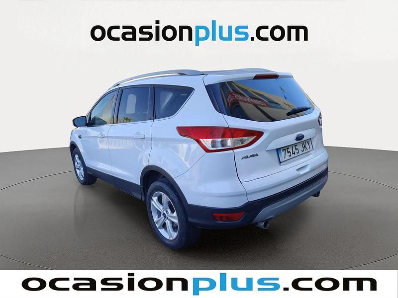 Usado Ford Kuga Trend 120 CV (88 kW) 2015 Blanco SUV