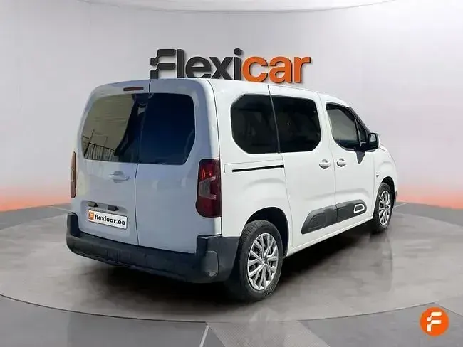 Usado Citroën Berlingo Feel 102 CV (75 kW) 2019 Blanco Monovolumen